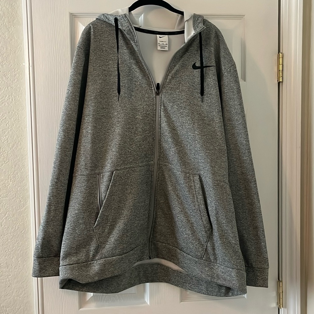 Men’s Nike Sweatshirt